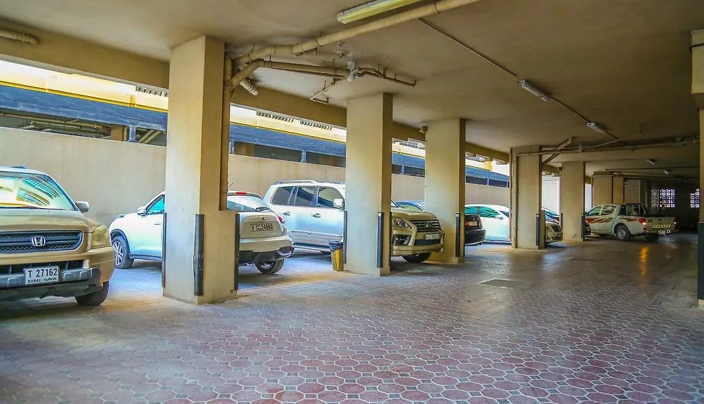 Al Muraqabat Plaza Hotel Apartments Dubai