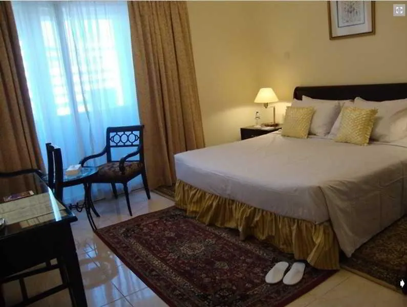 Al Muraqabat Plaza Hotel Apartments Dubai
